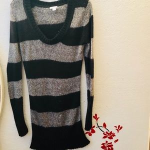 XHILIRATION- Womens Long Sleeve Sweater!!